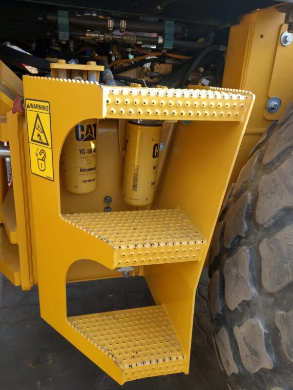 Vibratory Padfoot Compactor 533E