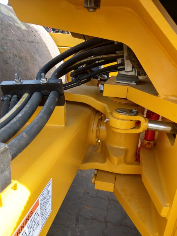 Vibratory Padfoot Compactor 533E