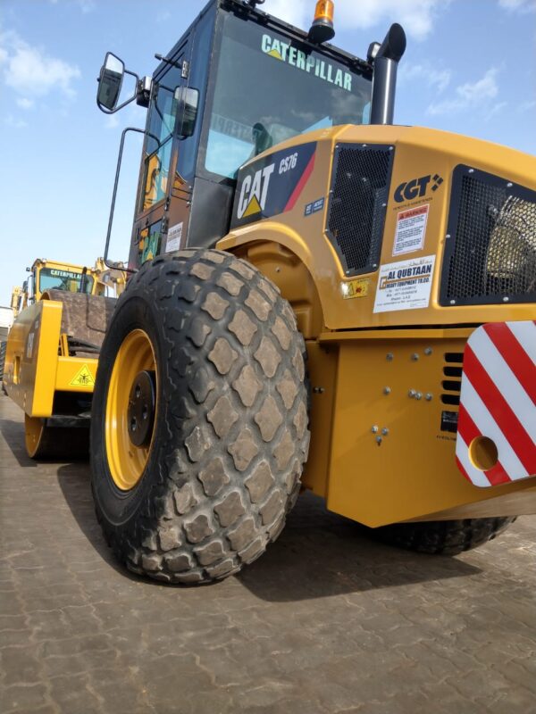 Vibratory Padfoot Compactor 533E