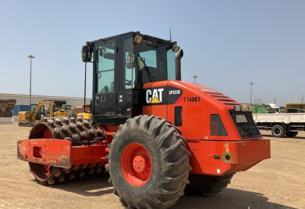 Vibratory Padfoot Compactor 533E