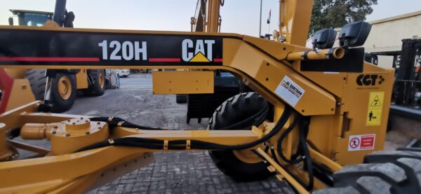 Motor Grader CATERPILLAR 140K