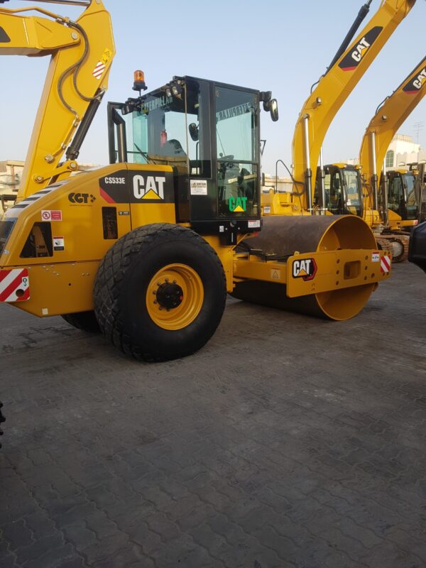 Vibratory Padfoot Compactor 533E