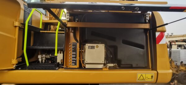 CATERPILLAR M320D - EXCAVATOR